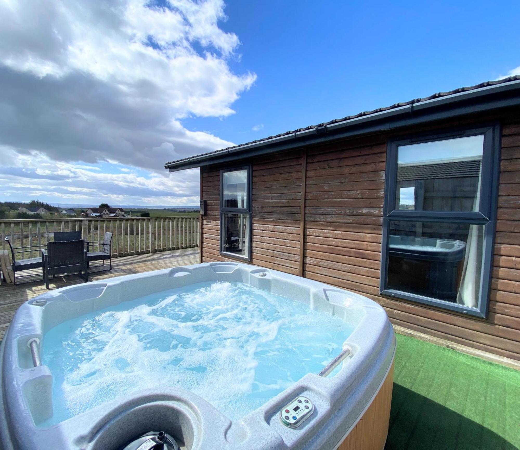 فيلا Benarty 11 With Private Hot Tub - Fife - Loch Leven - Lomond Hills - Pet Friendly Kelty المظهر الخارجي الصورة